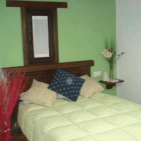 Casa Rural Las Canalejas Деревянный коттедж